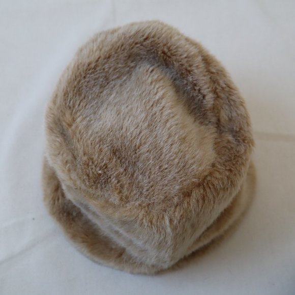 Faux Fur Bucket Hat - Picture 6 of 10